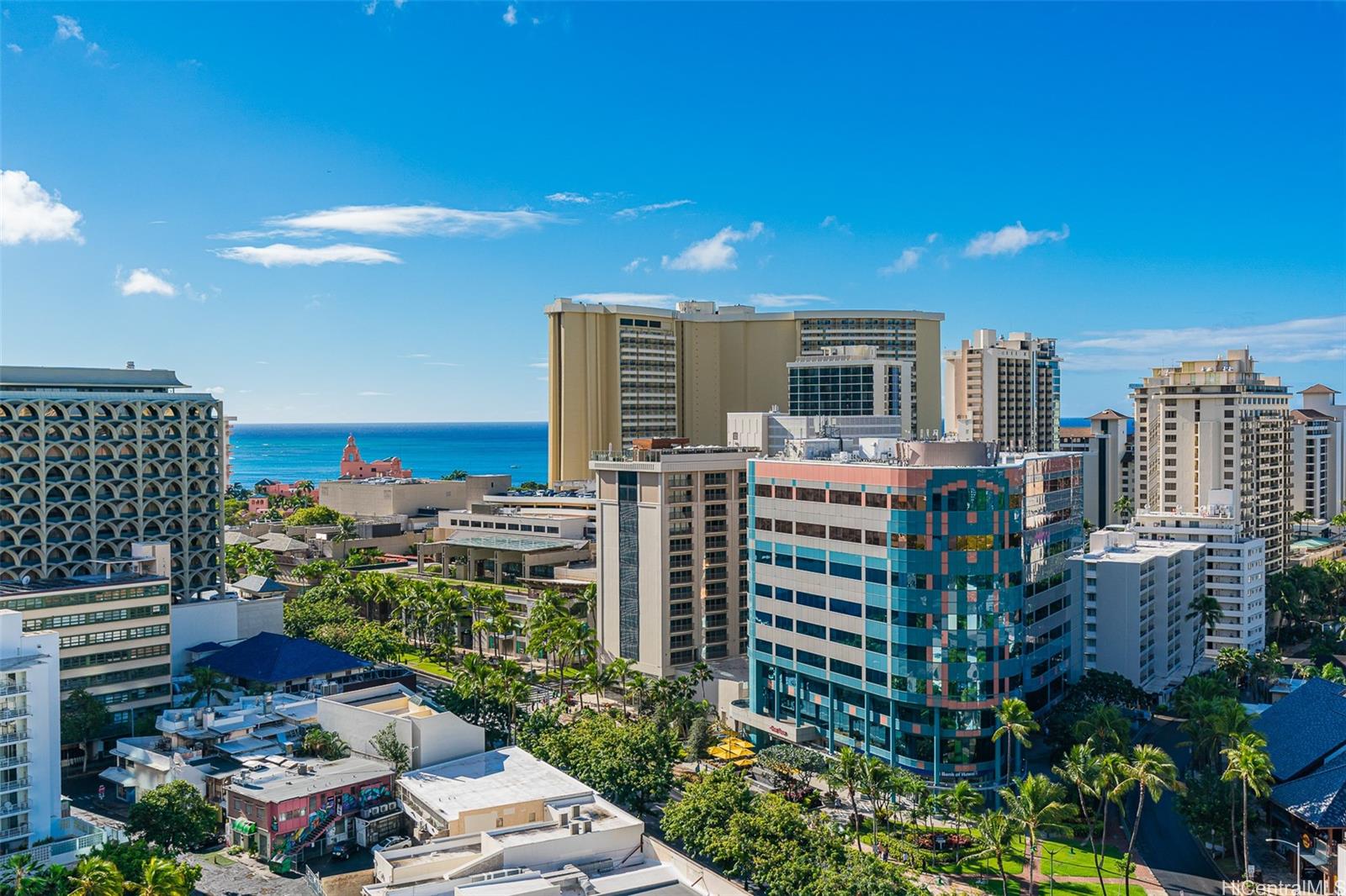 The Ritz-Carlton Residences condo # E 1814, Honolulu, Hawaii - photo 13 of 22