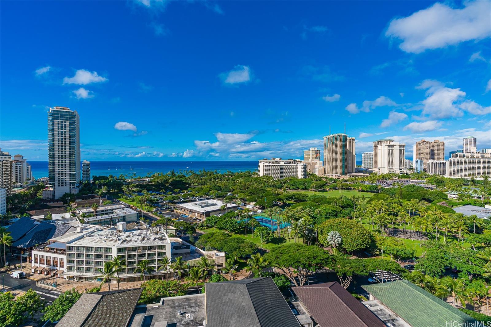 The Ritz-Carlton Residences condo # E 1814, Honolulu, Hawaii - photo 14 of 22