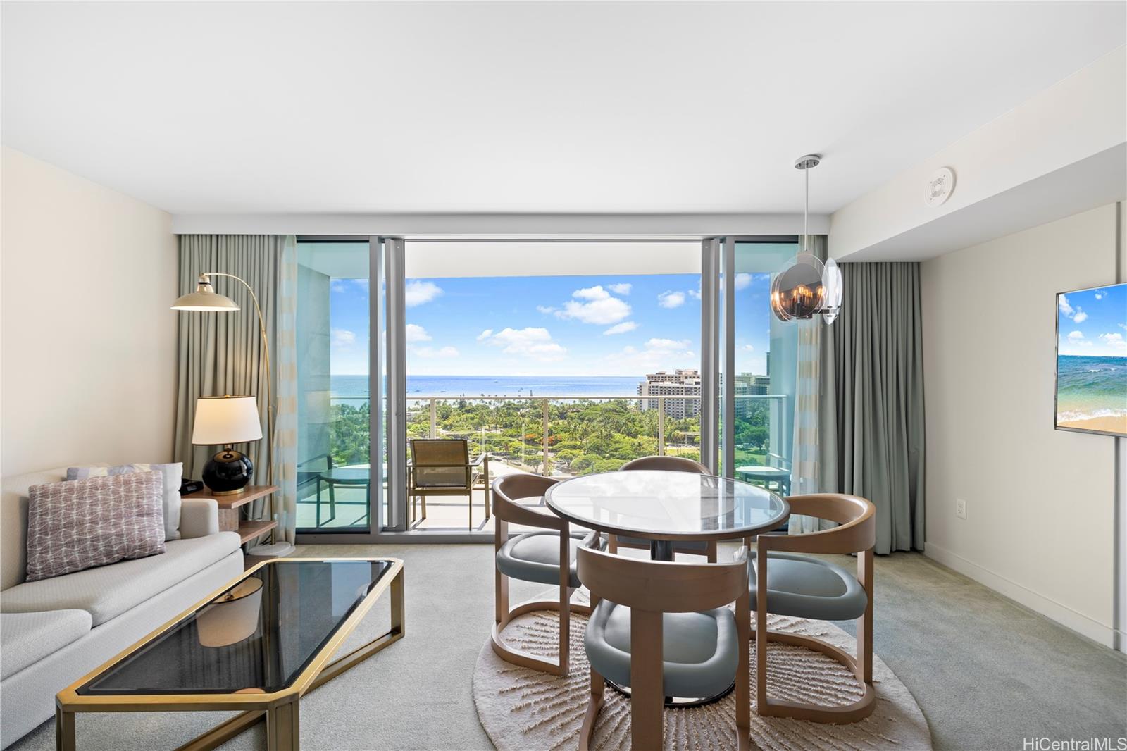 The Ritz-Carlton Residences condo # E1905, Honolulu, Hawaii - photo 2 of 24