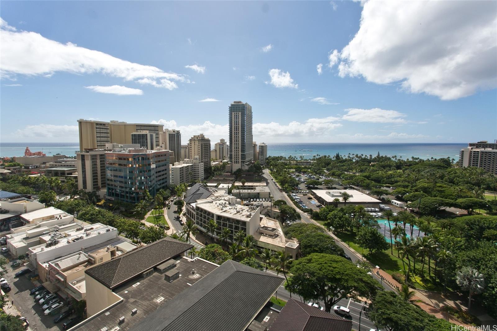 The Ritz-Carlton Residences condo # E1905, Honolulu, Hawaii - photo 14 of 15