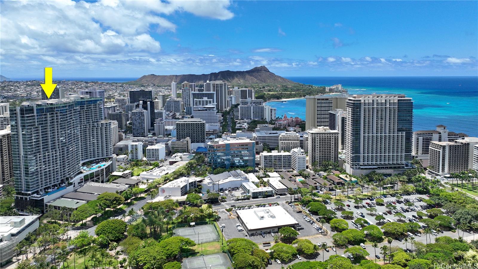 The Ritz-Carlton Residences condo # E2001, Honolulu, Hawaii - photo 23 of 24