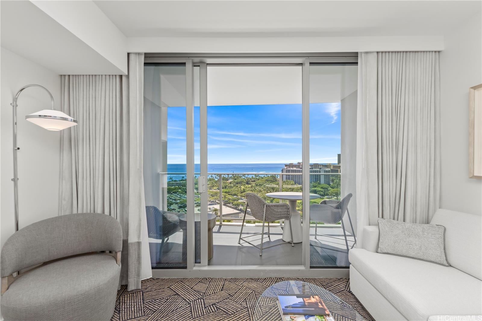 The Ritz-Carlton Residences condo # E2006, Honolulu, Hawaii - photo 4 of 18