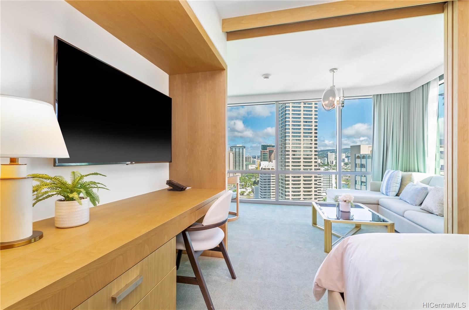 The Ritz-Carlton Residences condo # E2201, Honolulu, Hawaii - photo 12 of 23