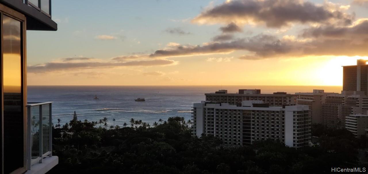 The Ritz-Carlton Residences condo # E2201, Honolulu, Hawaii - photo 21 of 23