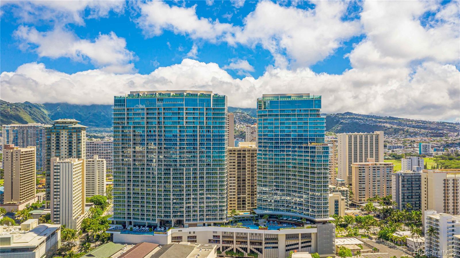 The Ritz-Carlton Residences condo # E2201, Honolulu, Hawaii - photo 22 of 23