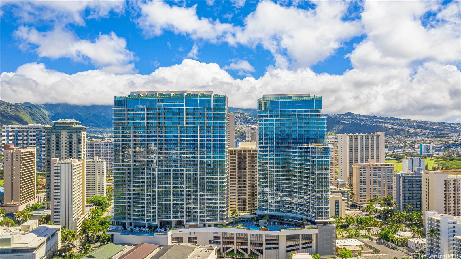 The Ritz-Carlton Residences condo # E2213, Honolulu, Hawaii - photo 23 of 24