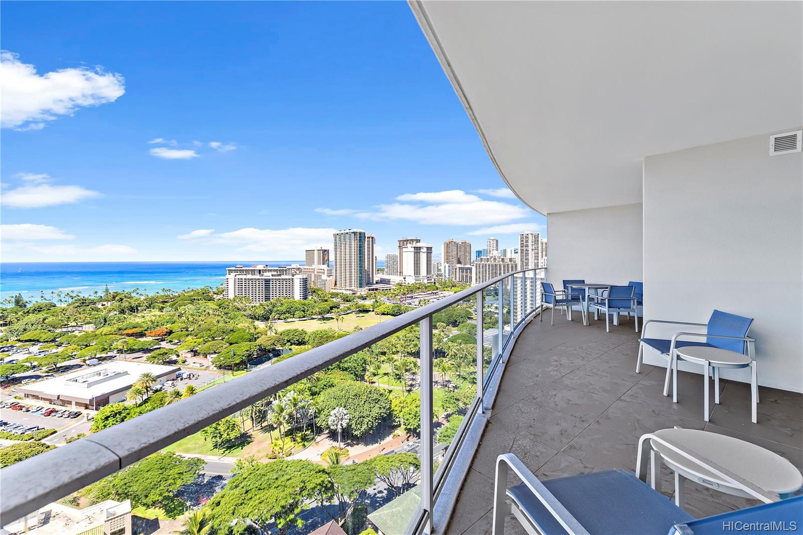 The Ritz-Carlton Residences condo # E2308, Honolulu, Hawaii - photo 4 of 21