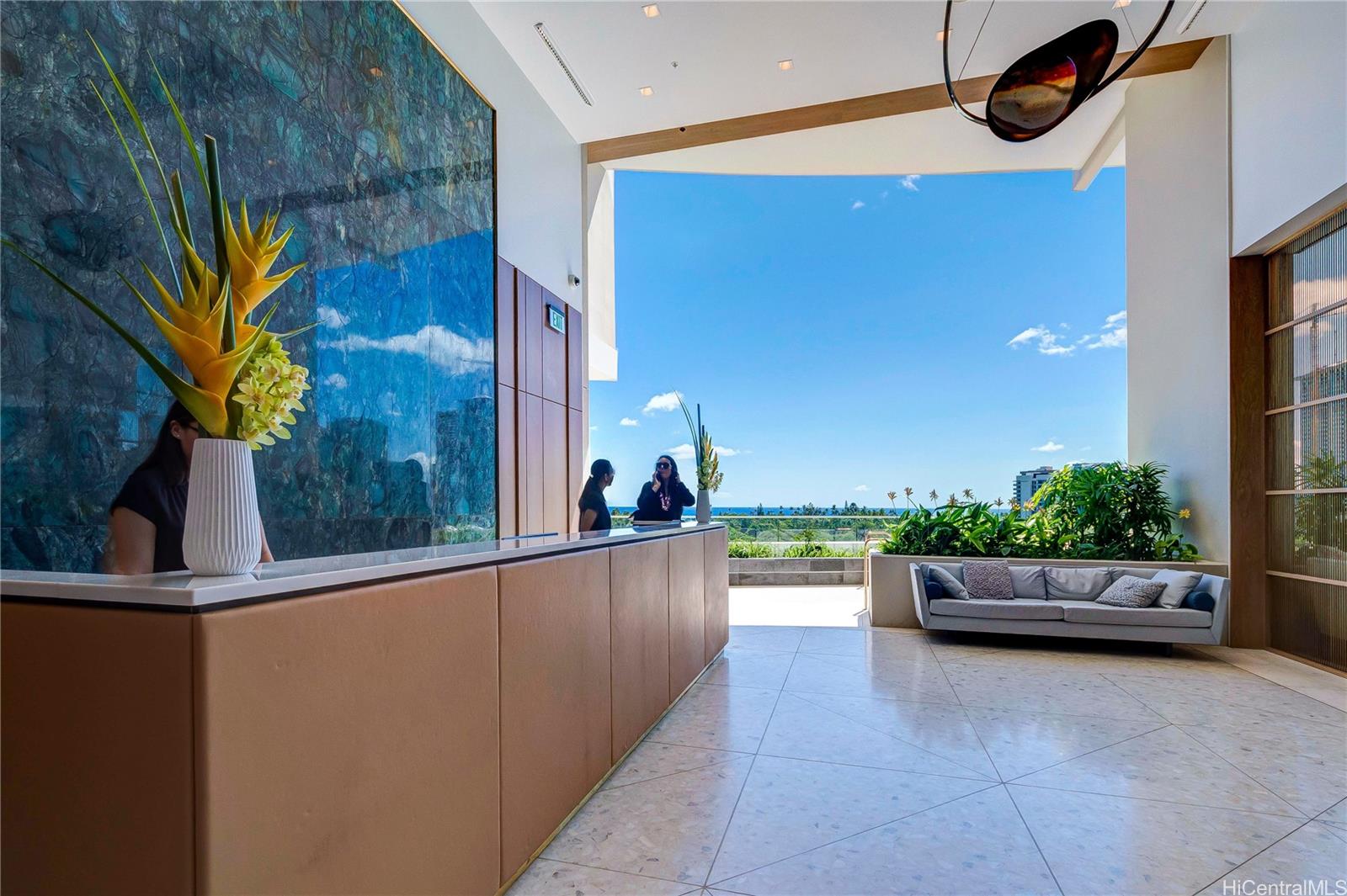 The Ritz-Carlton Residences condo # E2308, Honolulu, Hawaii - photo 23 of 25