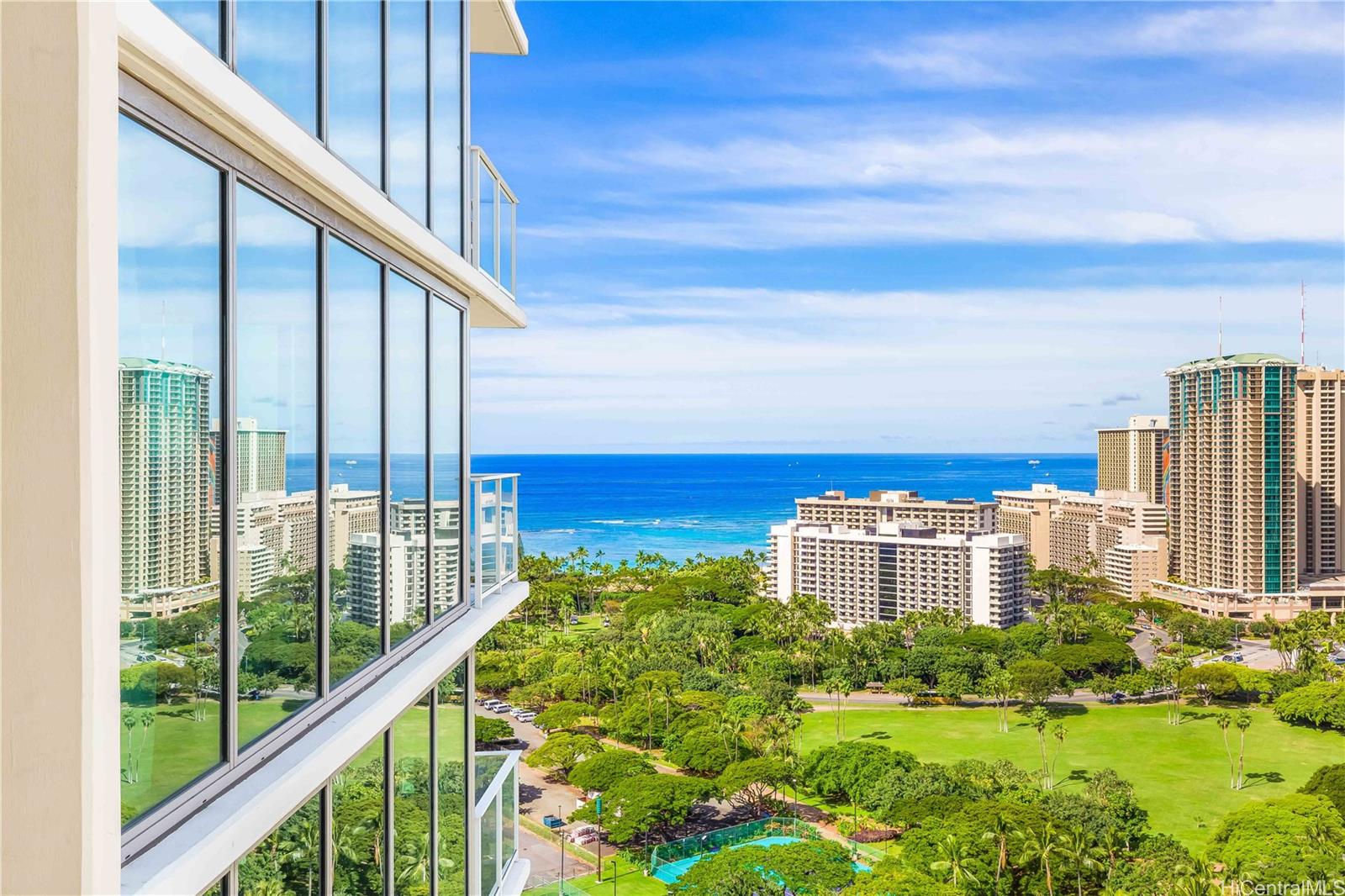 The Ritz-Carlton Residences condo # E2701, Honolulu, Hawaii - photo 19 of 23