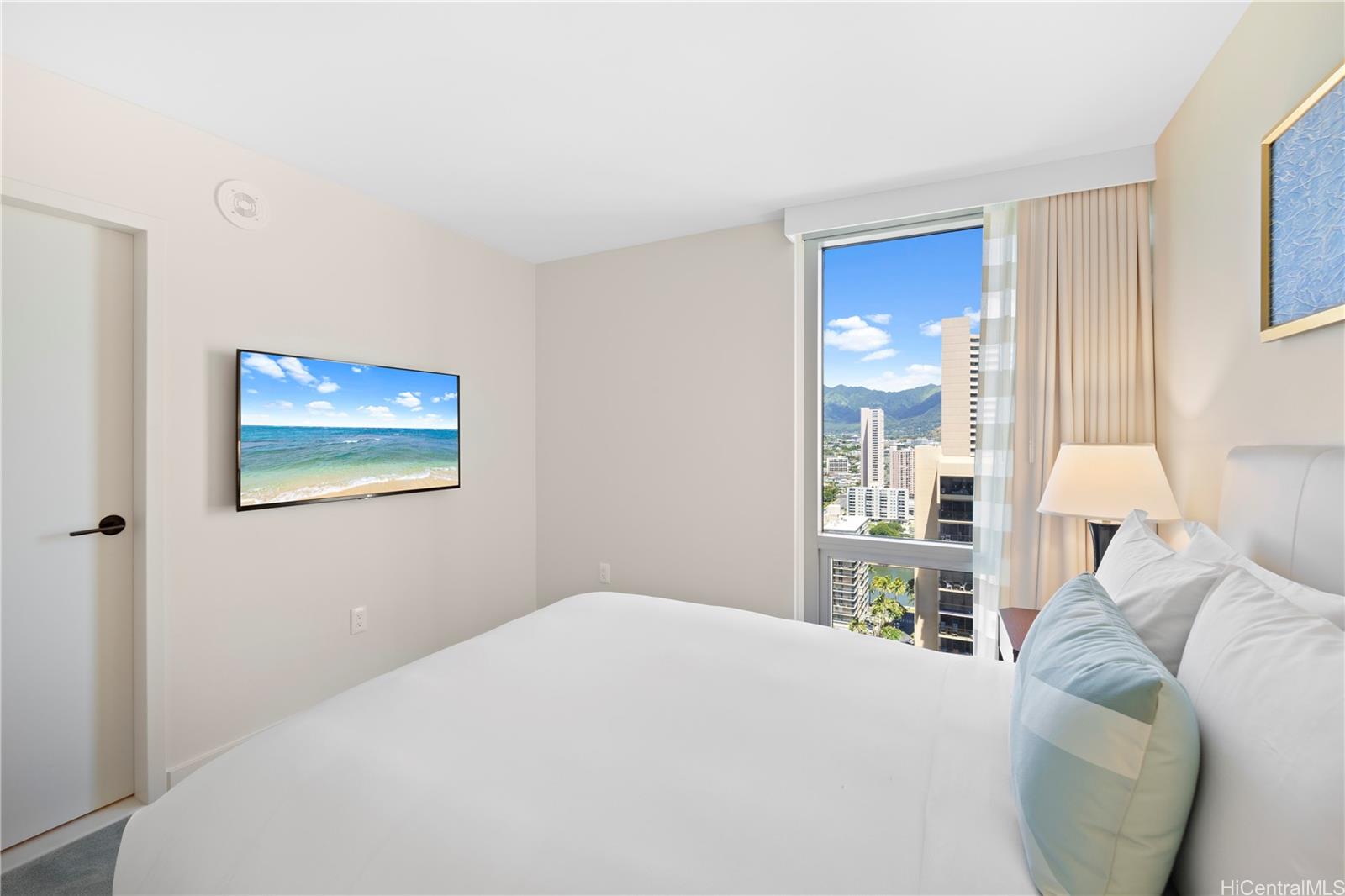 The Ritz-Carlton Residences condo # E2710, Honolulu, Hawaii - photo 15 of 25