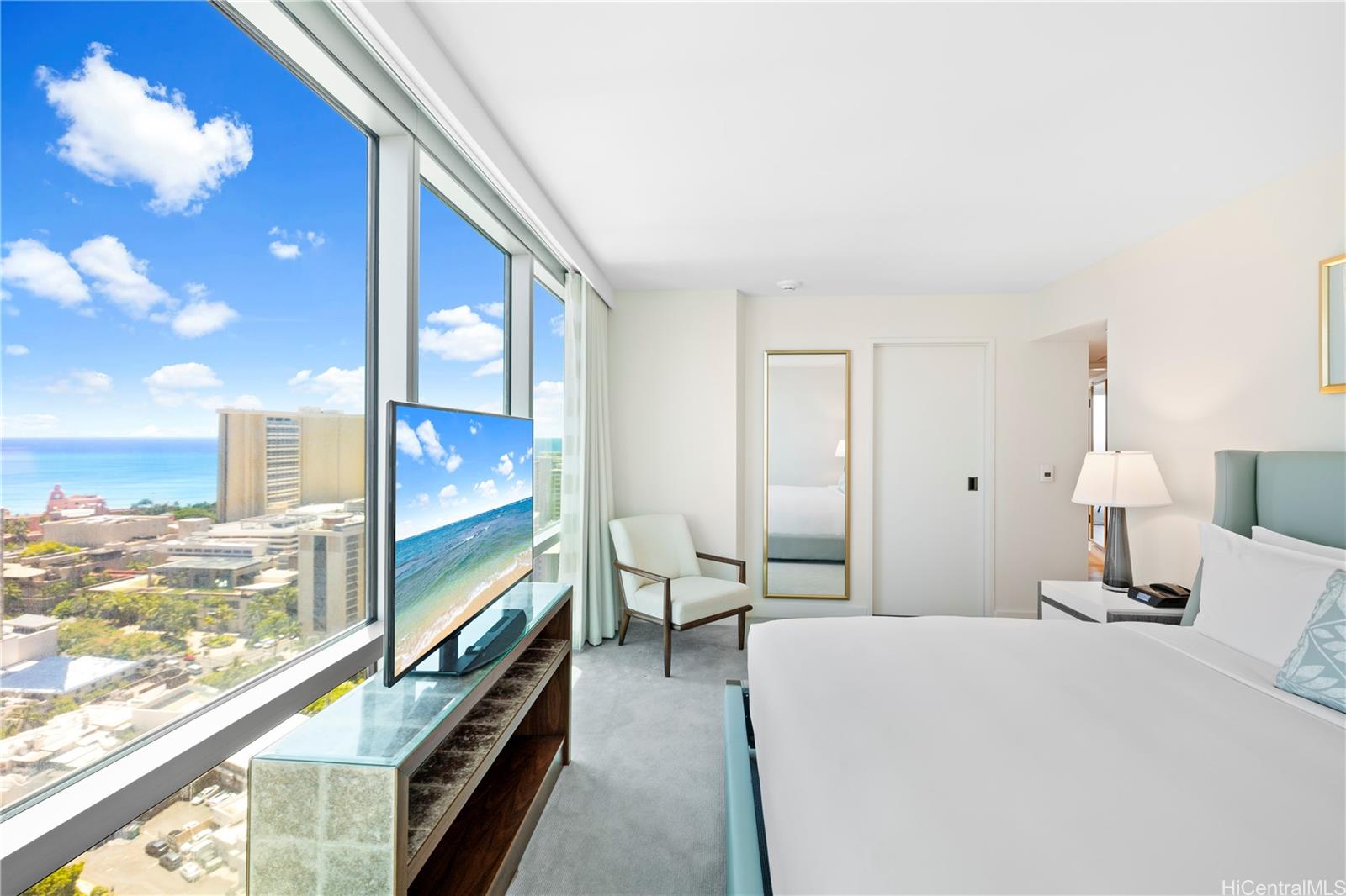 The Ritz-Carlton Residences condo # E2710, Honolulu, Hawaii - photo 9 of 25