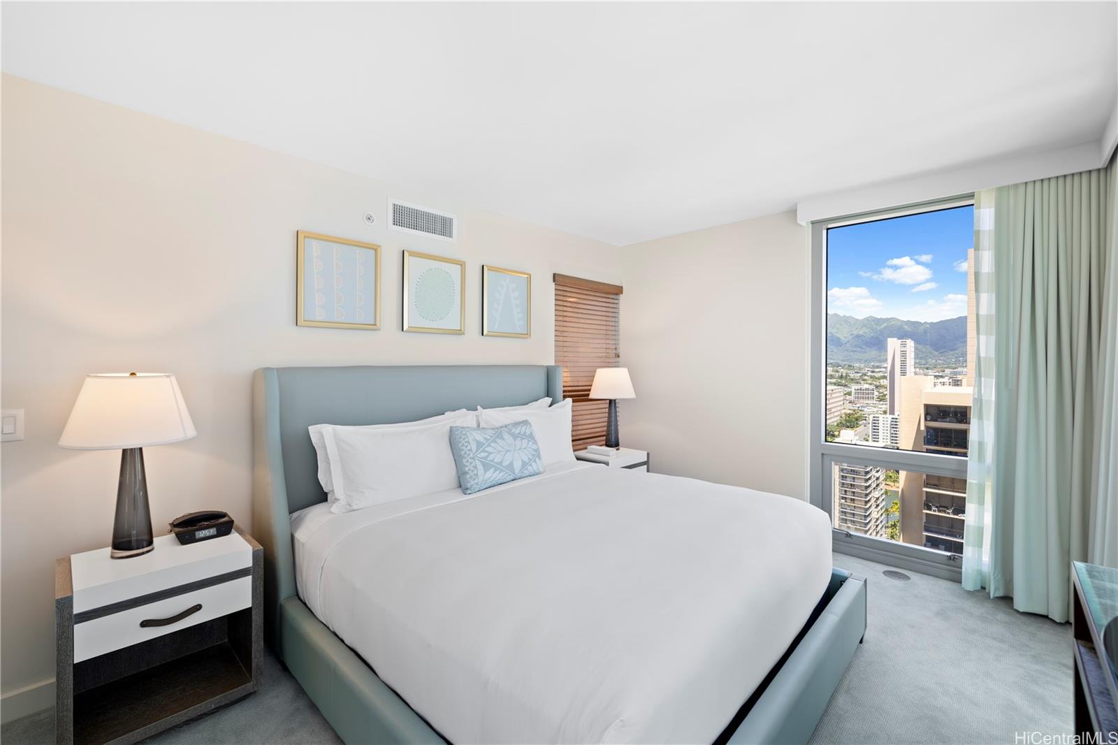 The Ritz-Carlton Residences condo # E2710, Honolulu, Hawaii - photo 10 of 25