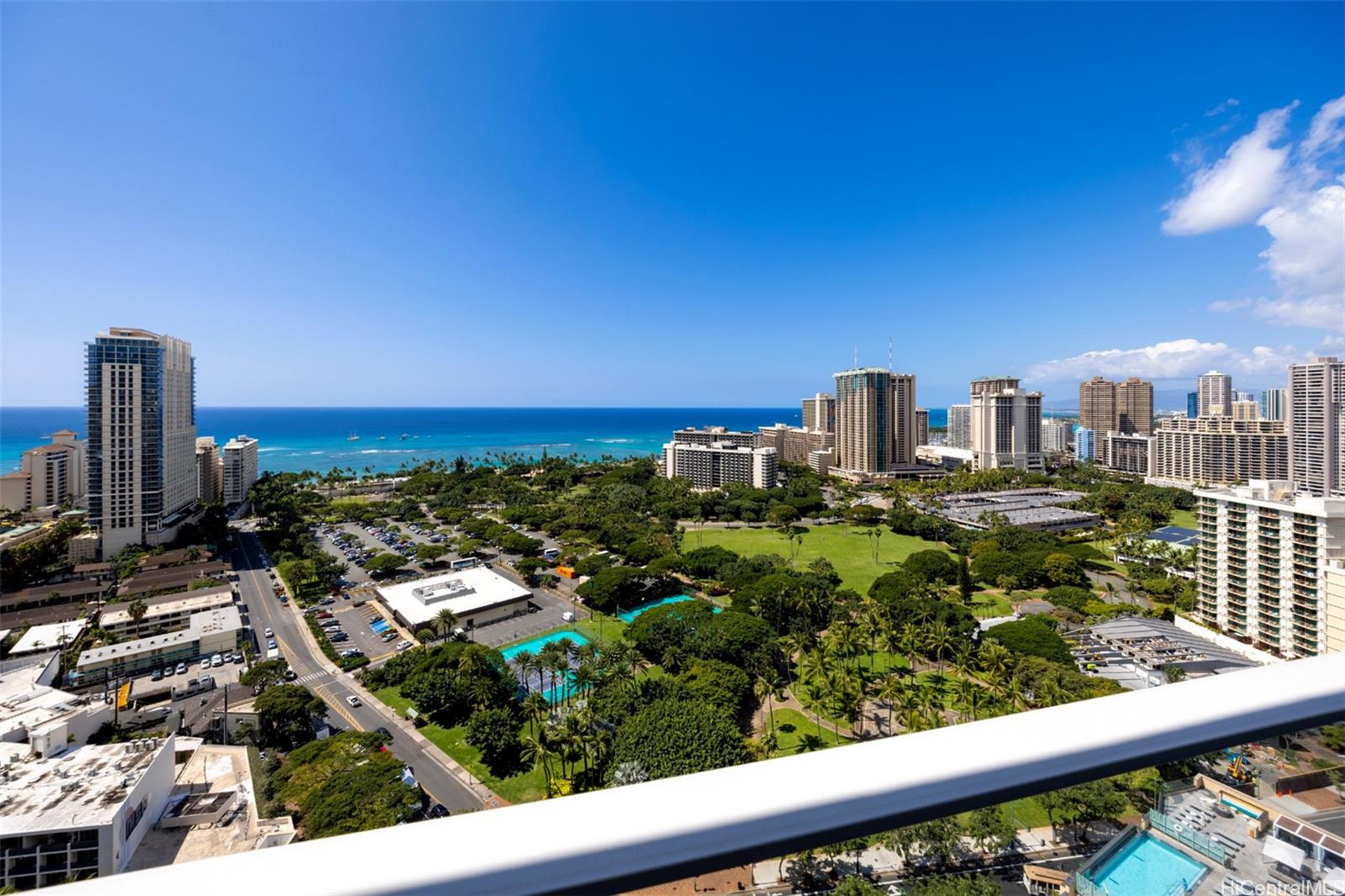 The Ritz-Carlton Residences condo # E2801, Honolulu, Hawaii - photo 5 of 25