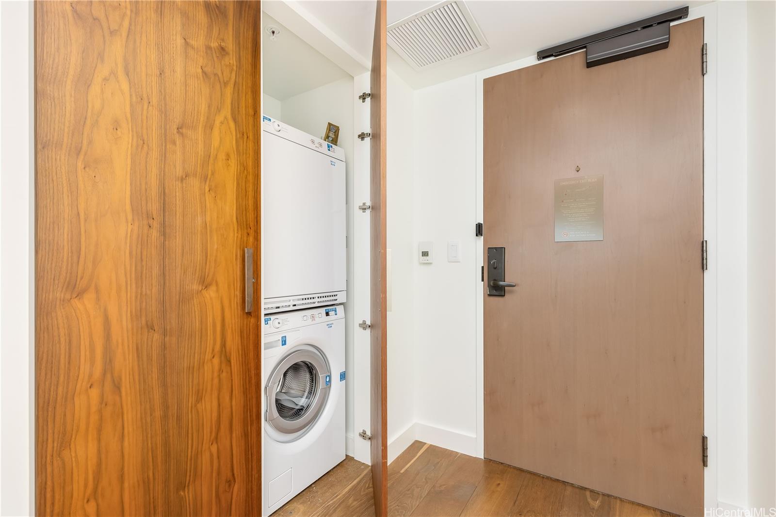 The Ritz-Carlton Residences condo # E2802, Honolulu, Hawaii - photo 13 of 25