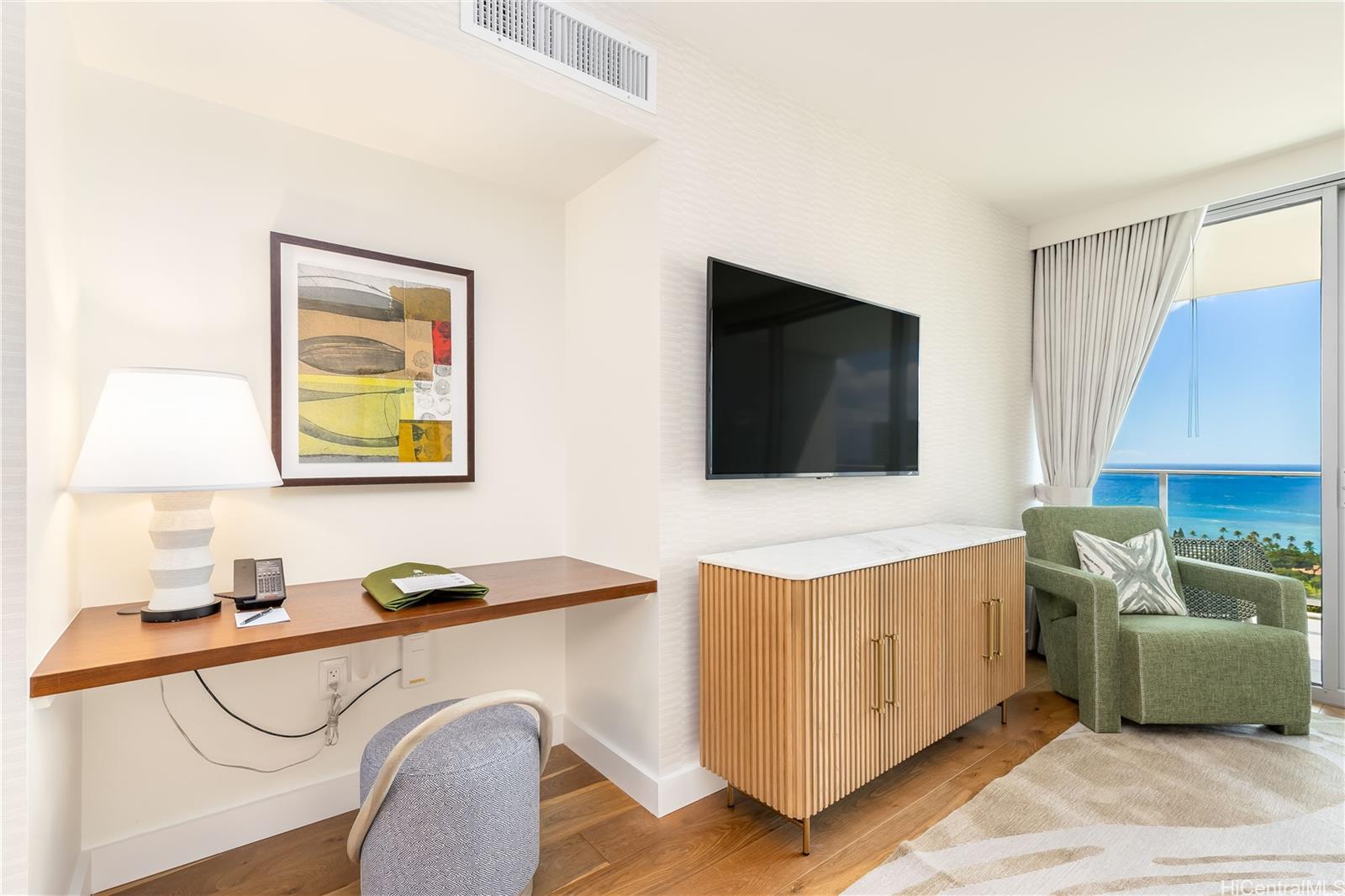 The Ritz-Carlton Residences condo # E2802, Honolulu, Hawaii - photo 3 of 25