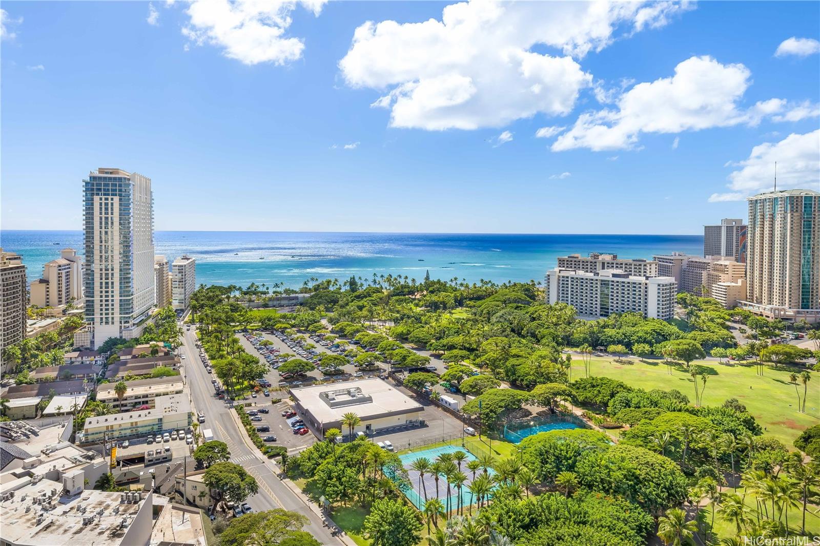 The Ritz-Carlton Residences condo # E2802, Honolulu, Hawaii - photo 4 of 25