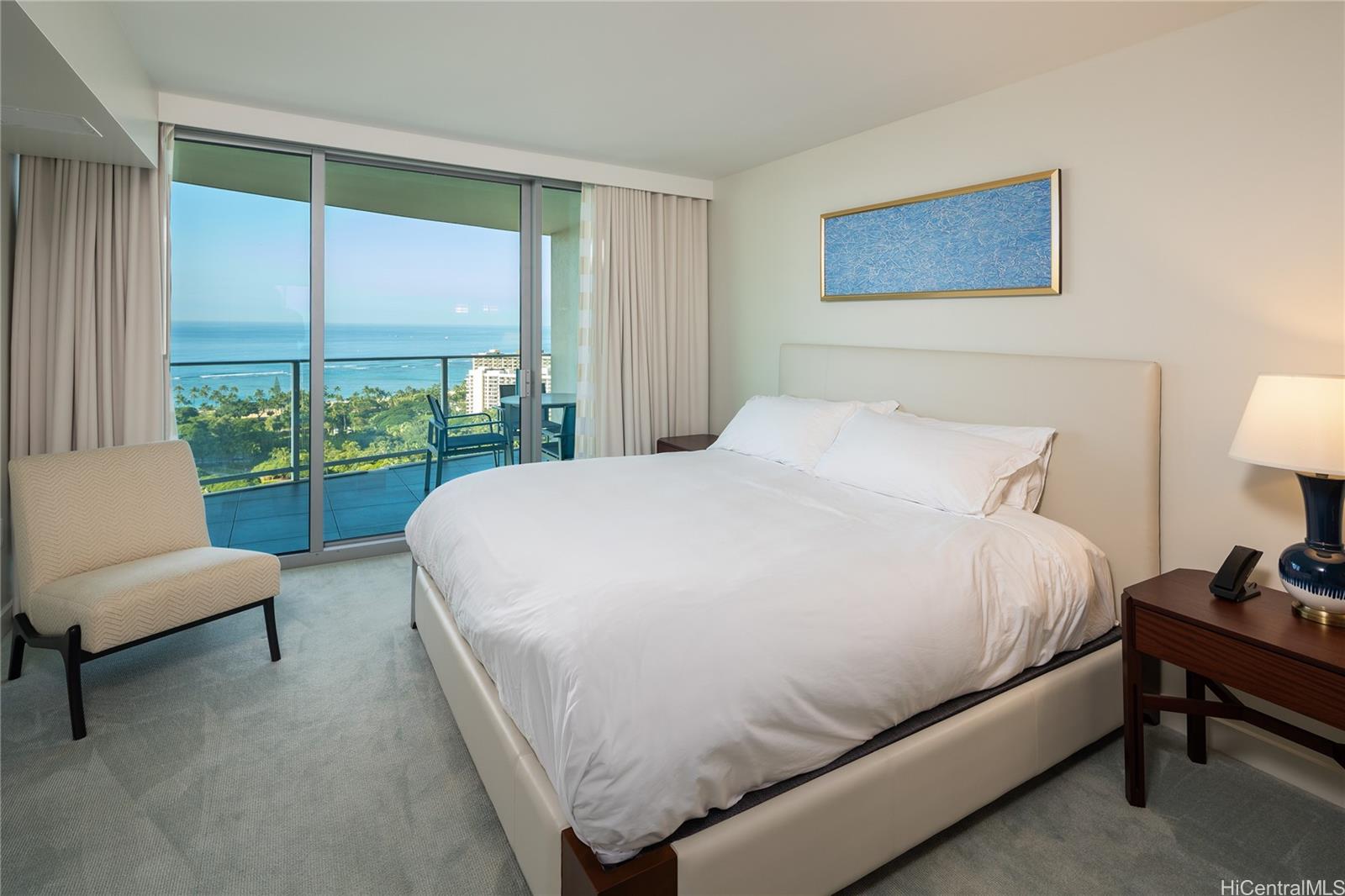 The Ritz-Carlton Residences condo # E2808, Honolulu, Hawaii - photo 4 of 21