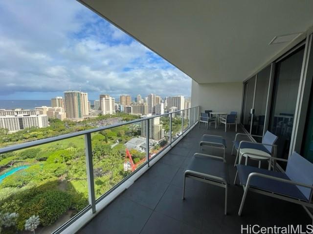 The Ritz-Carlton Residences condo # E3003, Honolulu, Hawaii - photo 22 of 24