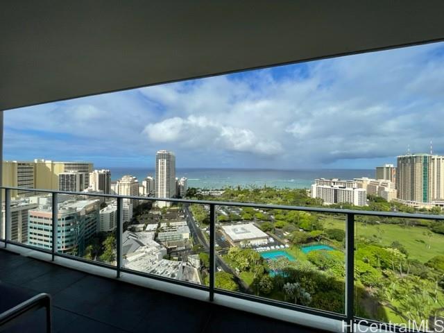 The Ritz-Carlton Residences condo # E3003, Honolulu, Hawaii - photo 24 of 24