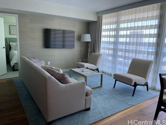 The Ritz-Carlton Residences condo # E3003, Honolulu, Hawaii - photo 4 of 24