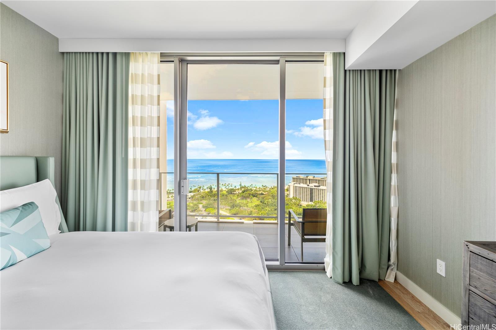 The Ritz-Carlton Residences condo # E3602, Honolulu, Hawaii - photo 12 of 24