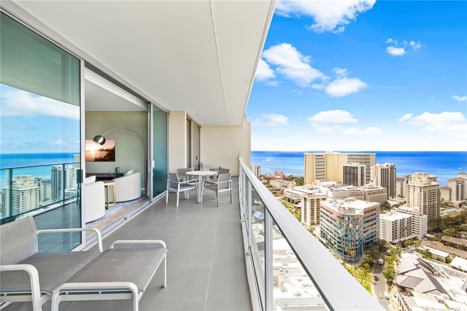 The Ritz-Carlton Residences condo # E3602, Honolulu, Hawaii - photo 19 of 24