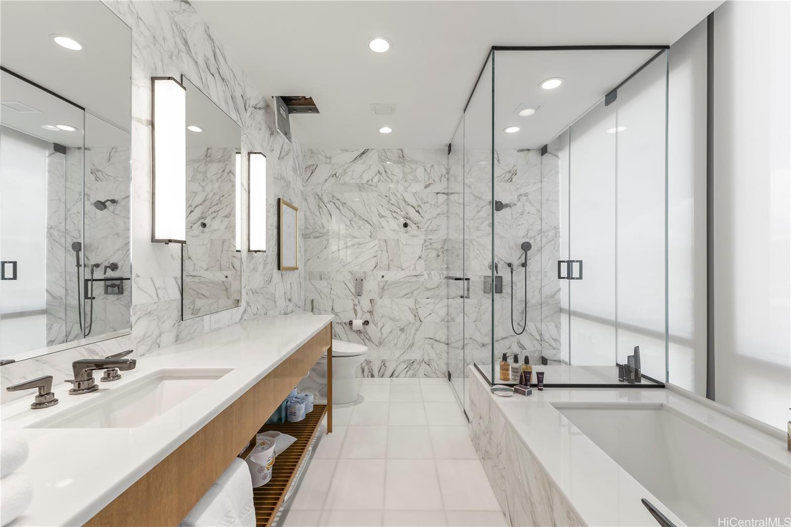 The Ritz-Carlton Residences condo # PH-I, Honolulu, Hawaii - photo 16 of 25