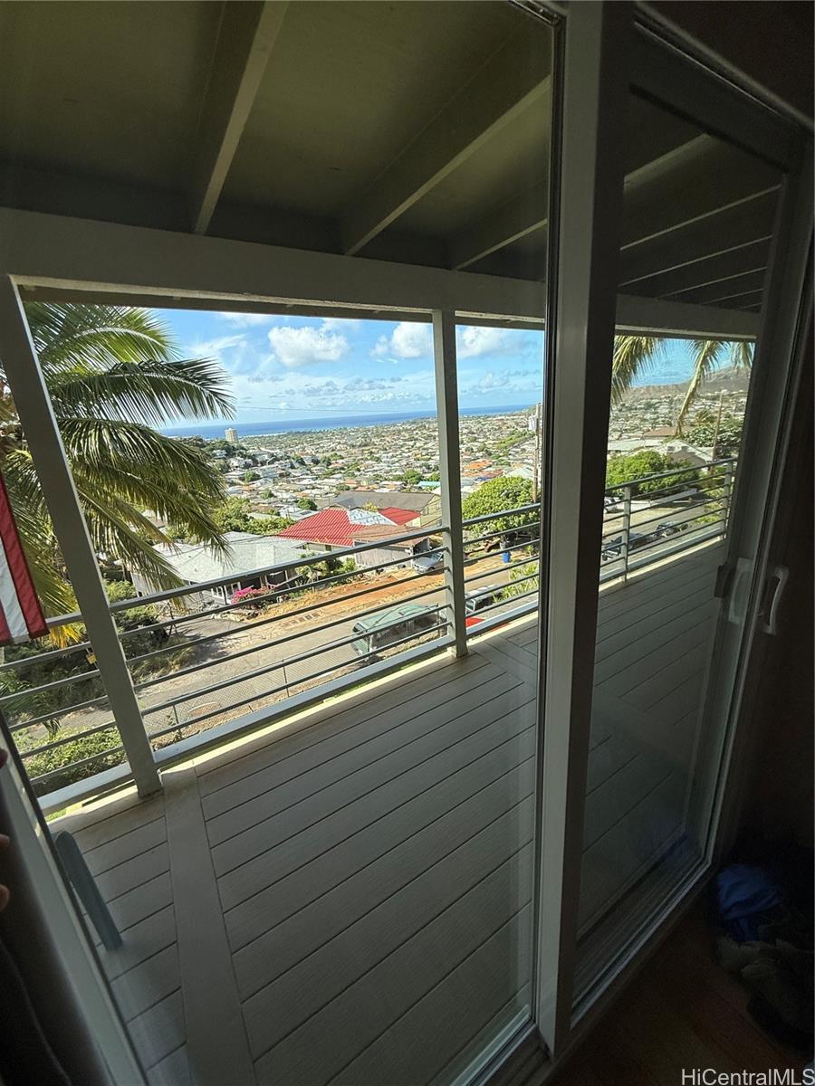 3836 Pukalani Pl Honolulu - Multi-family - photo 7 of 14