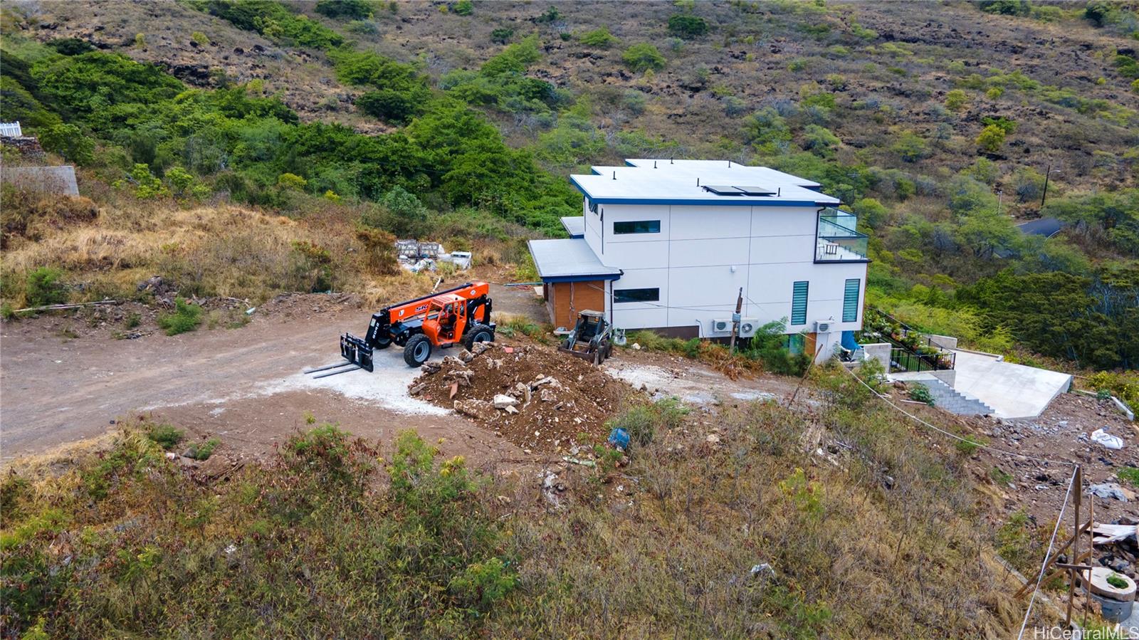 3841  Pukalani Pl Wilhelmina, Diamond Head home - photo 4 of 6