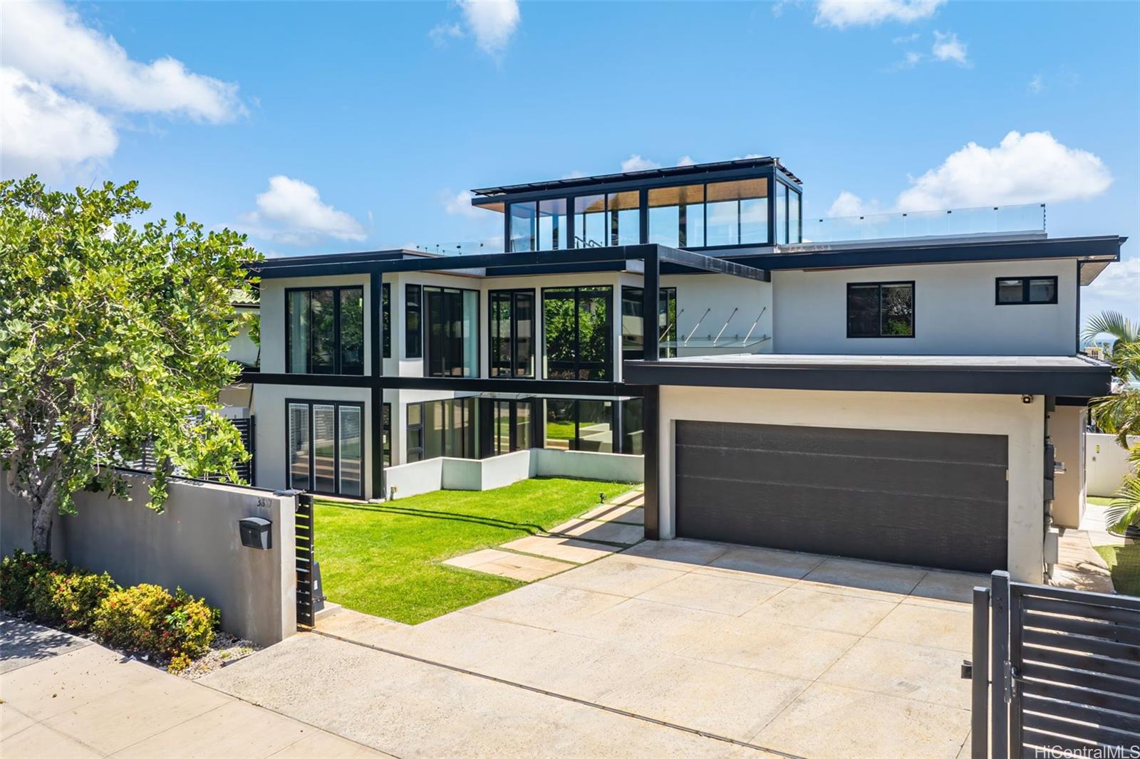 3849  Poka Street Diamond Head, Diamond Head home - photo 2 of 25