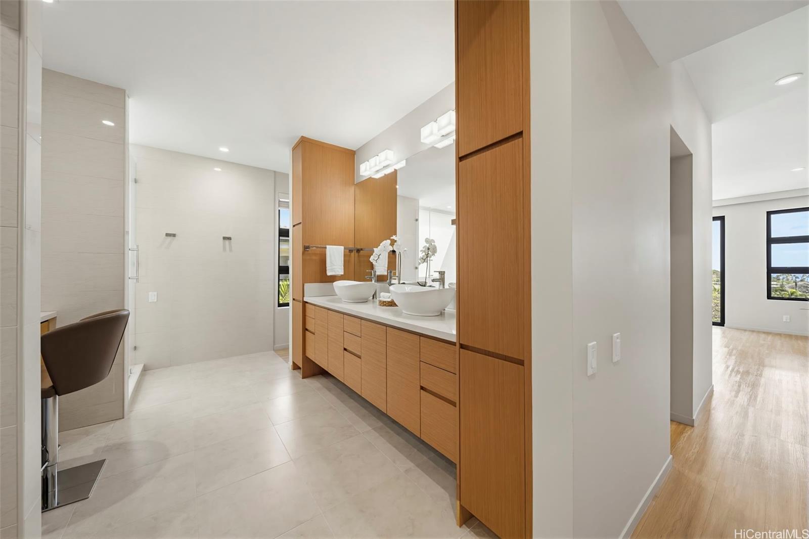 3849  Poka Street Diamond Head, Diamond Head home - photo 10 of 25