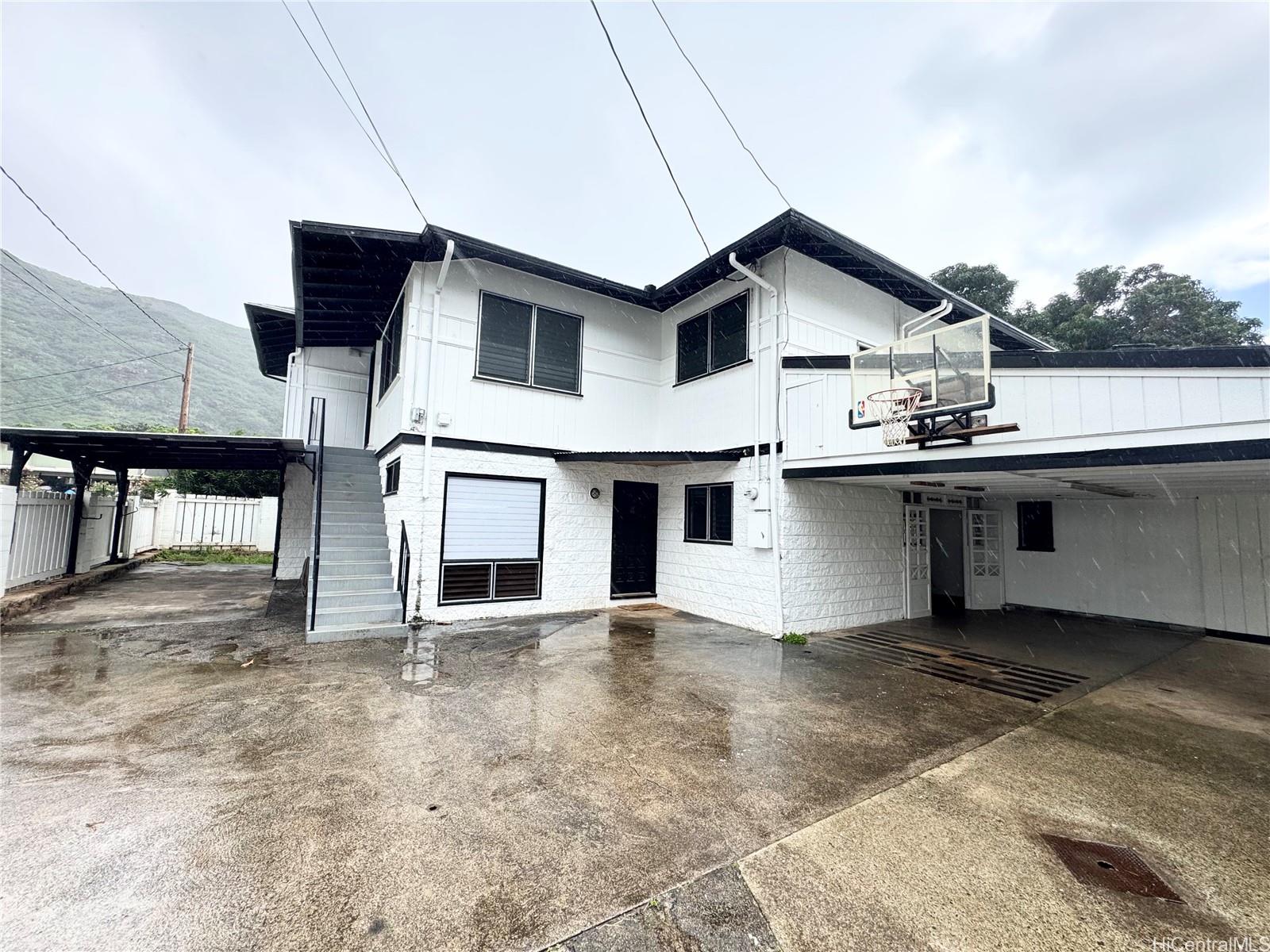 385  Kuliouou Road Kuliouou, Diamond Head home - photo 2 of 11