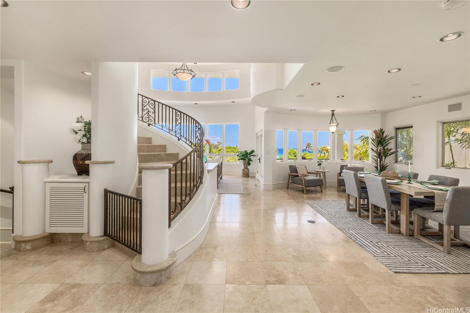 3857  Poka Street Diamond Head, Diamond Head home - photo 4 of 25