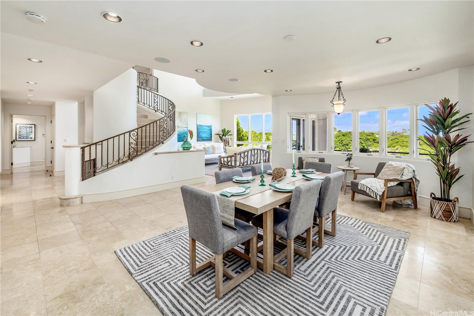 3857  Poka Street Diamond Head, Diamond Head home - photo 5 of 25