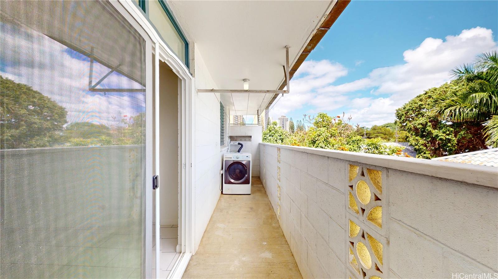 39 Hialoa St Honolulu - Rental - photo 13 of 24