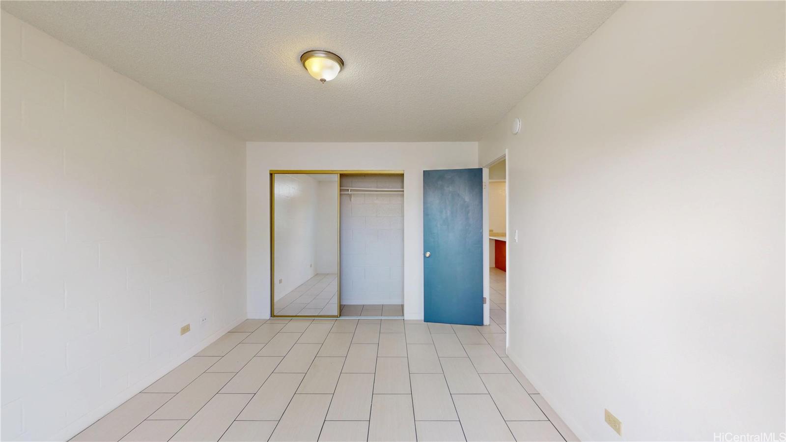 39 Hialoa St Honolulu - Rental - photo 16 of 24