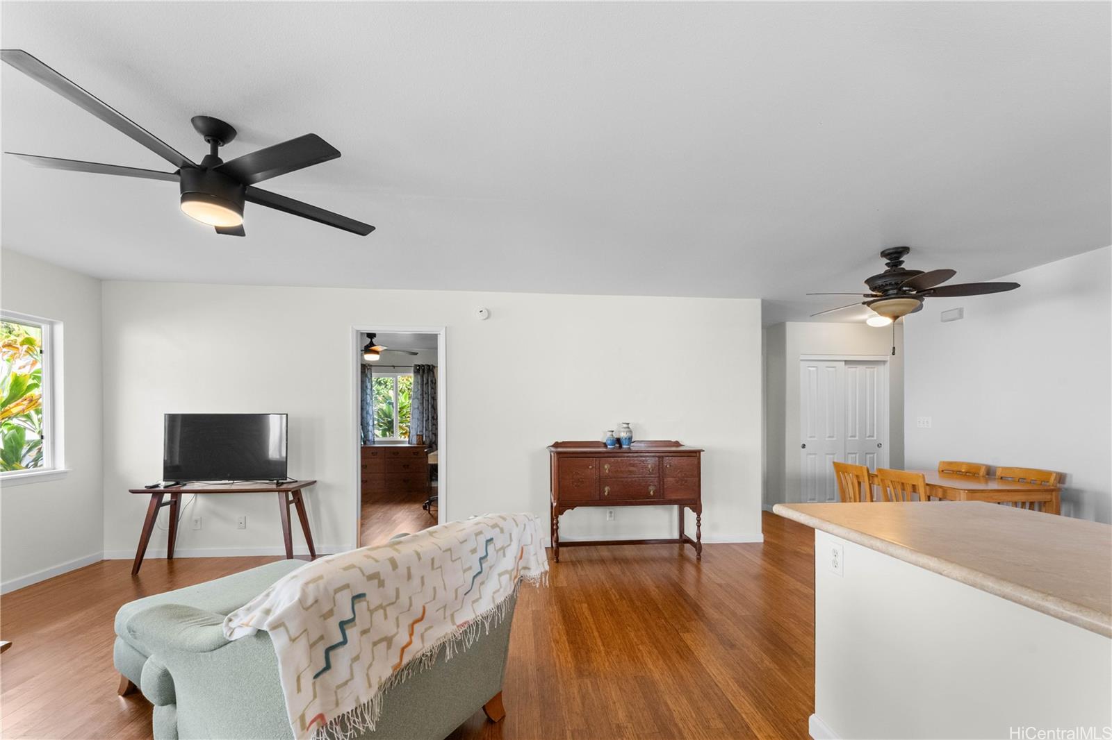 39  Hoola Hou St Waihee, Maui home - photo 7 of 25