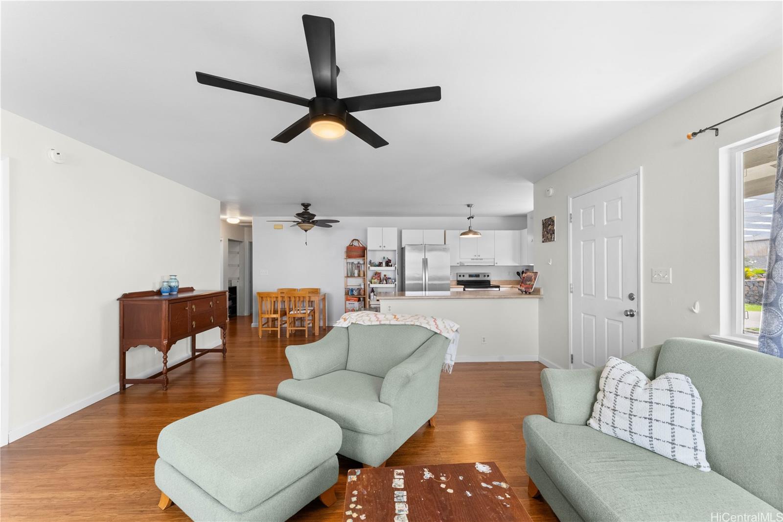 39  Hoola Hou St Waihee, Maui home - photo 8 of 25