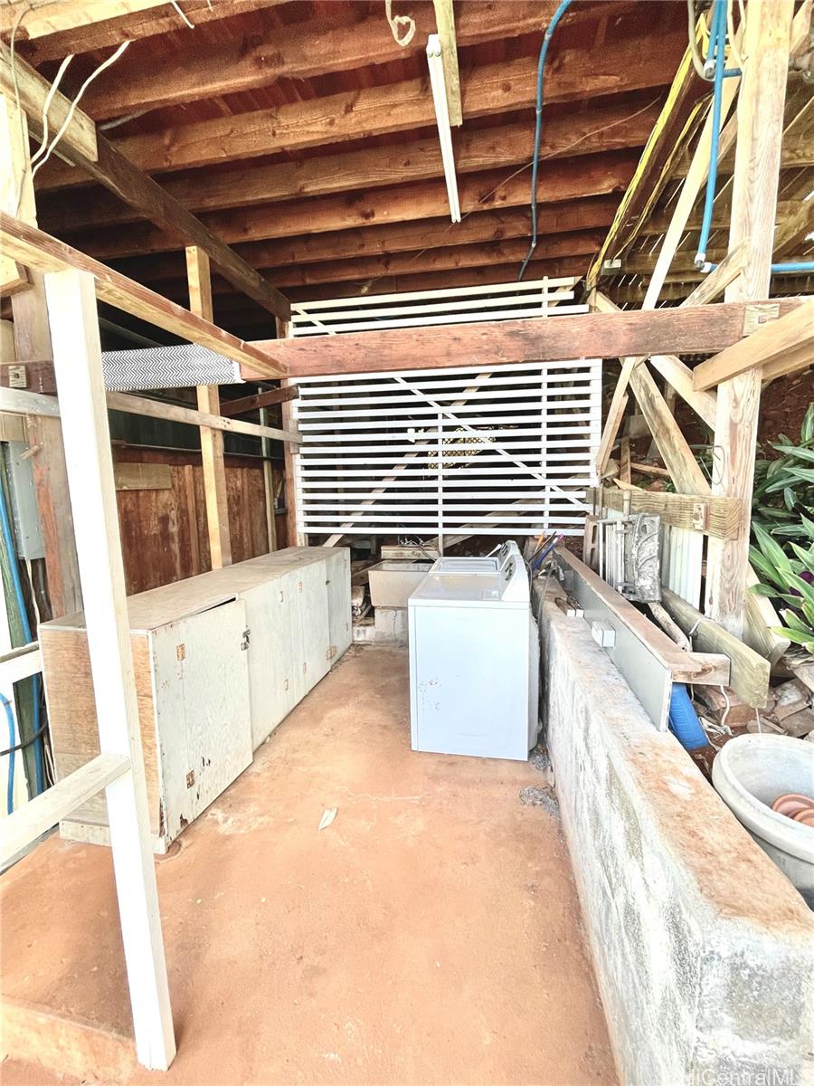 3901  Maunahilu Place Wilhelmina, Diamond Head home - photo 13 of 22