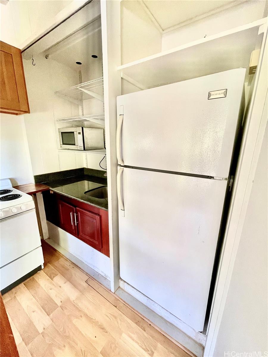 3901  Maunahilu Place Wilhelmina, Diamond Head home - photo 20 of 22