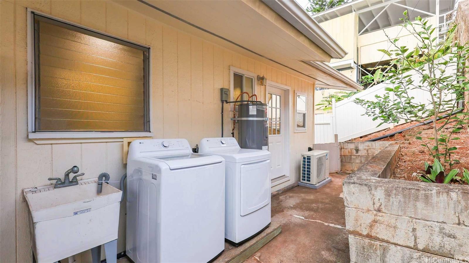 3901 Maunahilu Pl Honolulu - Rental - photo 19 of 25