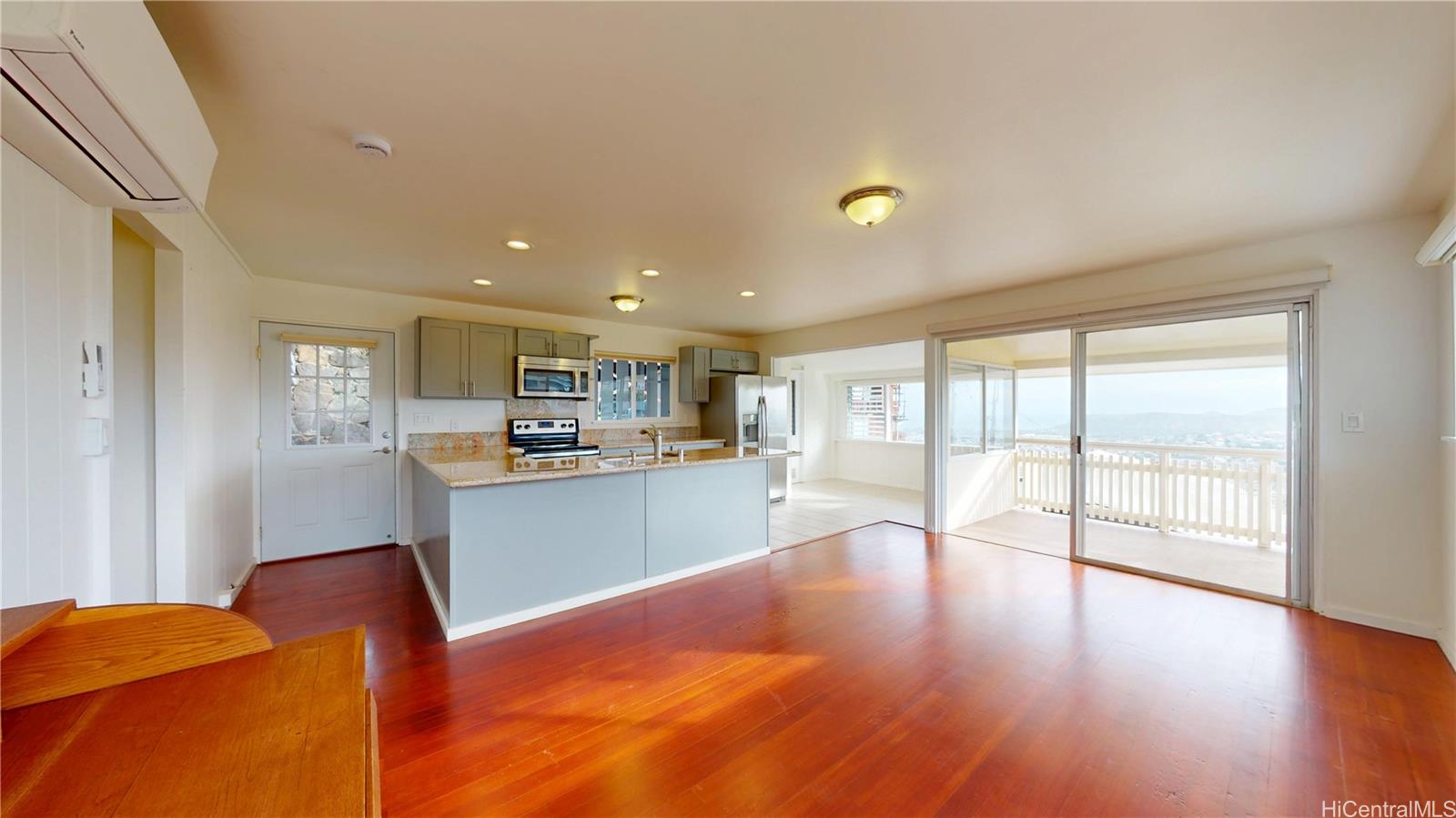 3901 Maunahilu Pl Honolulu - Rental - photo 4 of 25