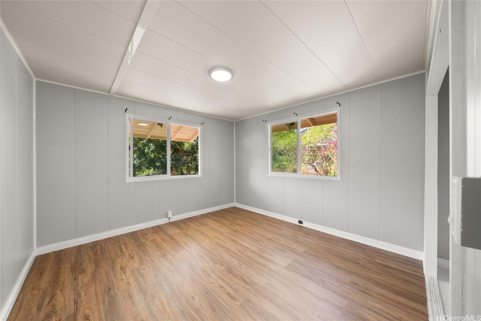 3904  Maunahilu Pl Wilhelmina, Diamond Head home - photo 2 of 14