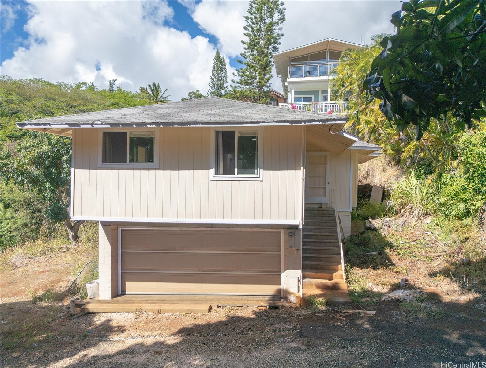 3904  Maunahilu Place Wilhelmina, Diamond Head home - photo 16 of 20