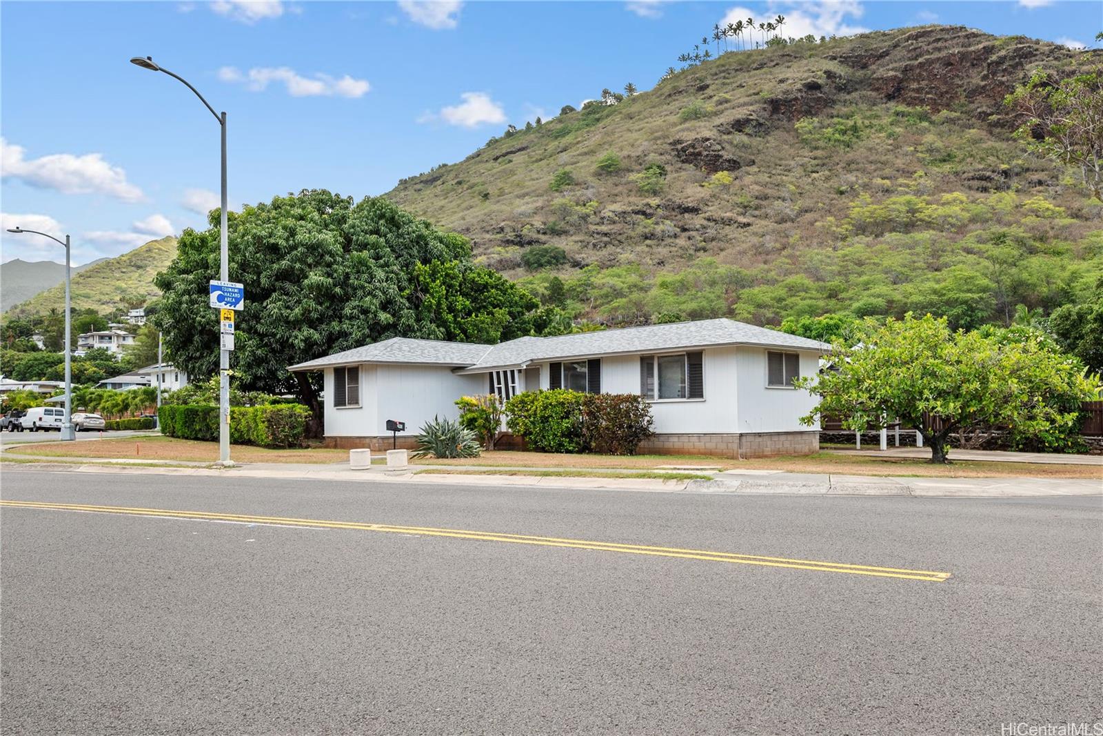 393  Hind Drive Aina Haina Area, Diamond Head home - photo 3 of 23