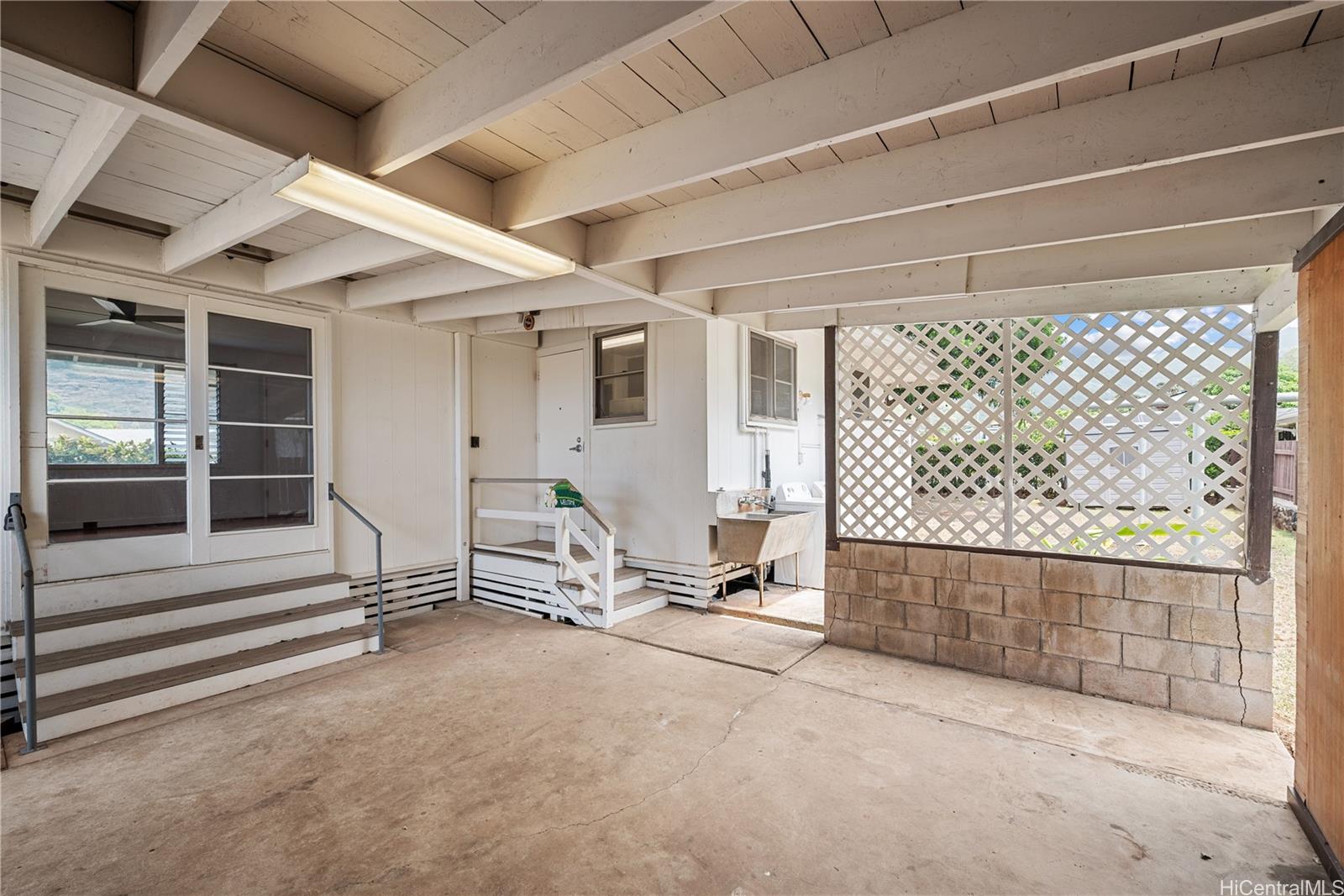 393  Hind Drive Aina Haina Area, Diamond Head home - photo 4 of 23