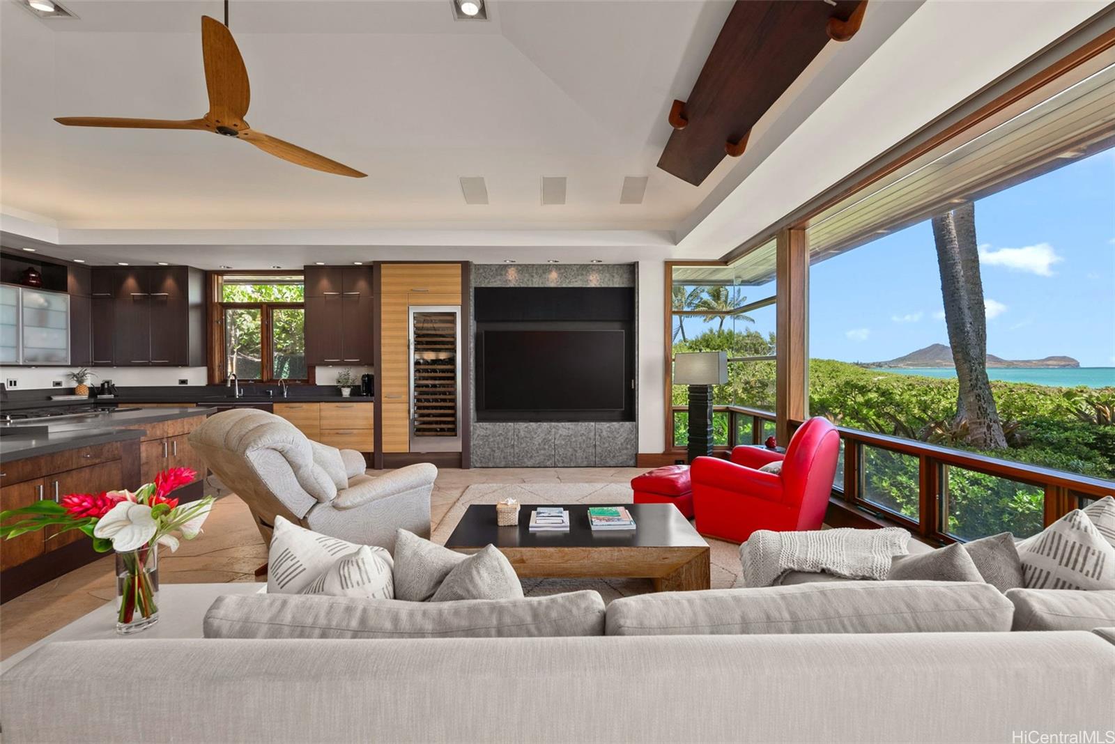 396  Dune Circle Beachside, Kailua home - photo 7 of 24