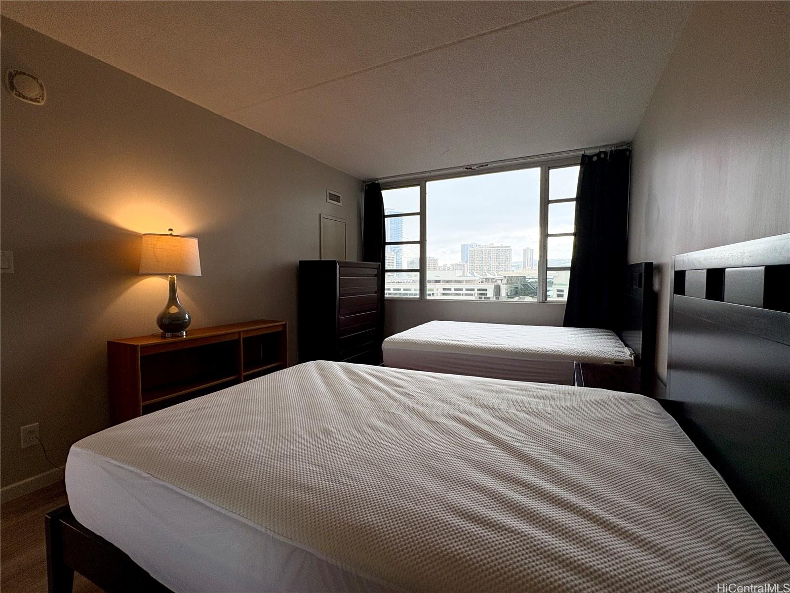 400 Hobron Ln Honolulu - Rental - photo 7 of 17