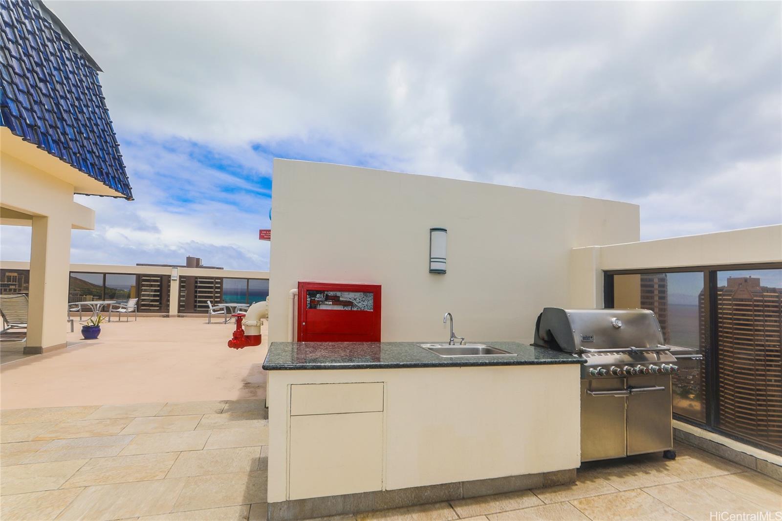 Villa On Eaton Square condo # 1109, Honolulu, Hawaii - photo 17 of 25