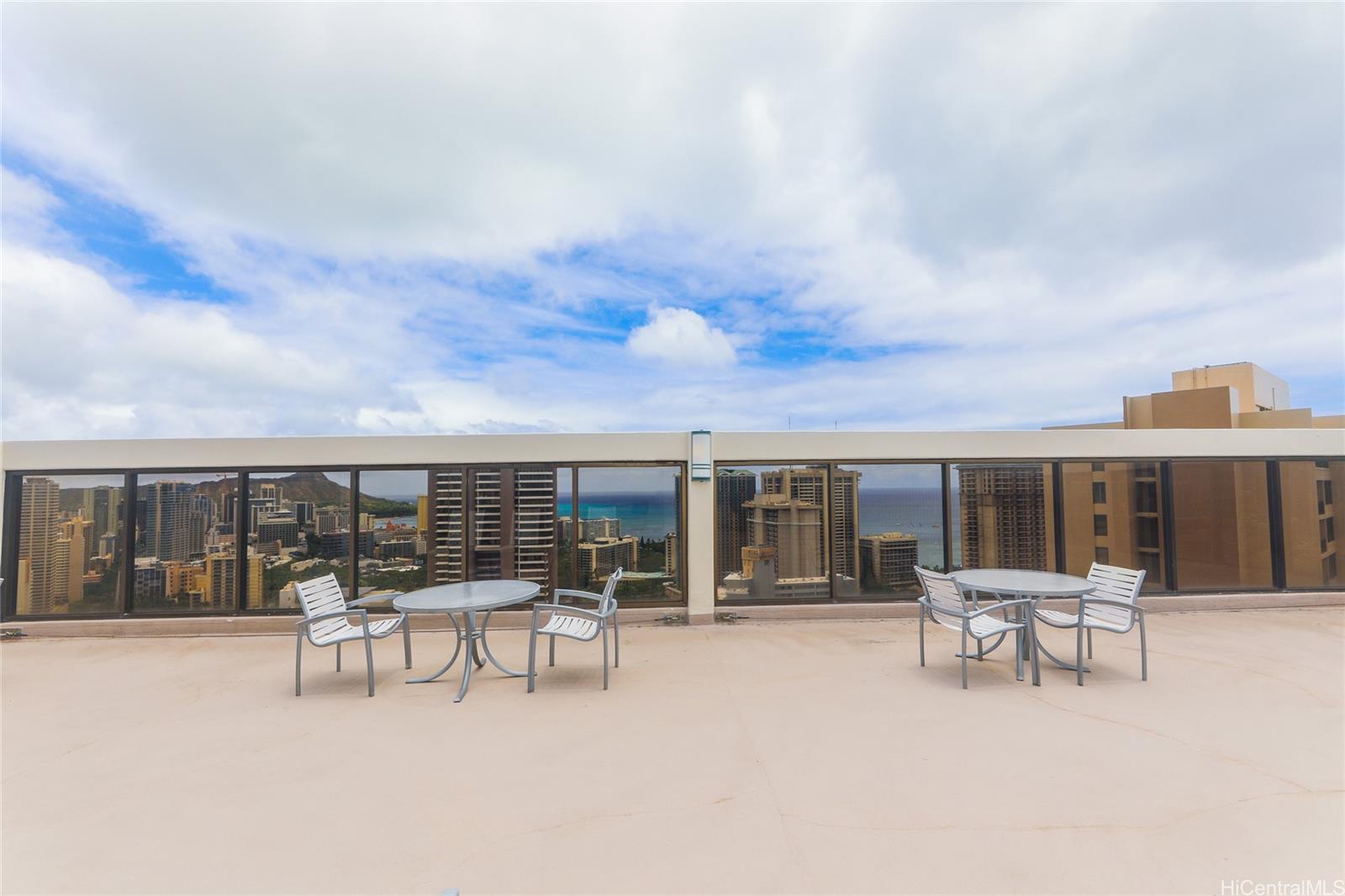 Villa On Eaton Square condo # 1109, Honolulu, Hawaii - photo 17 of 25